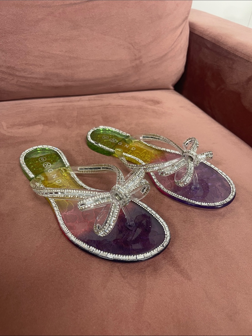 Crystal Bow Gradient Jelly Sandals in Multi-Color
